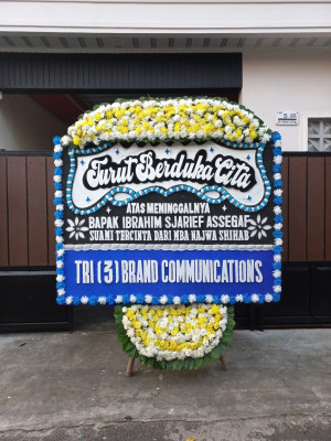 Papan Bunga Duka di Muara Pawan